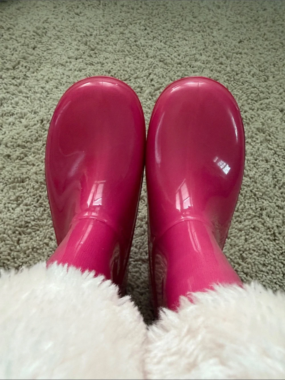 Carter's toddler girls Hot Pink Rain Boots with white Faux Fur boot sock warmer